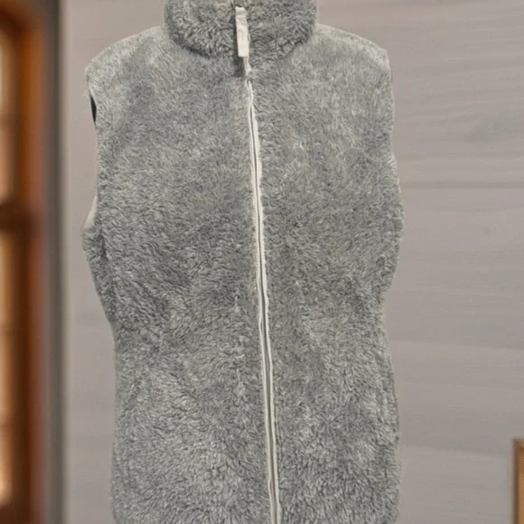 Women’s reversible Free Country puffer vest Sz‎ M (no size tag) - Picture 4 of 4